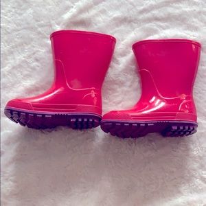 Pink rain boots Sz 5-6.